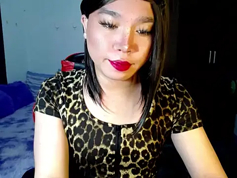 Urassiansweetcummer webcam