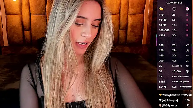 KiaraCarter webcam