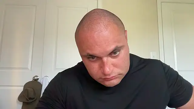 SluggishChase99 webcam