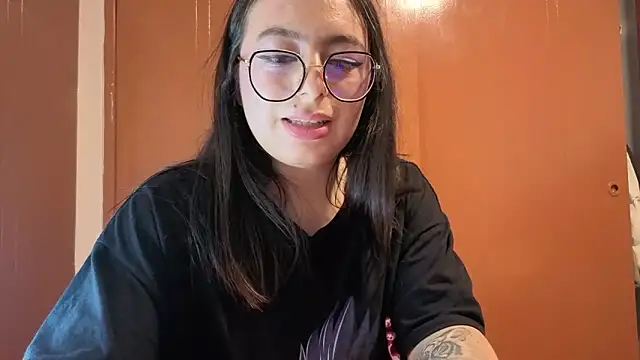 MiaKimky webcam