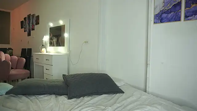 LeagueOfLovers webcam