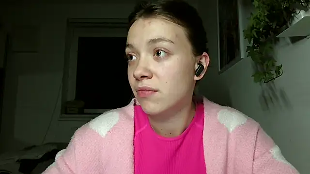 WonderAngela webcam