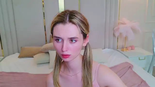 MarybethSnow webcam