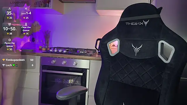 aaliceonthemoon webcam