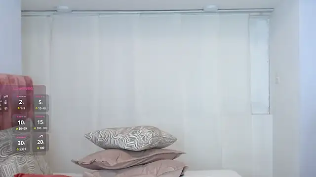 miaarodriguez1_ webcam