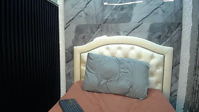 Camila-Cortez webcam