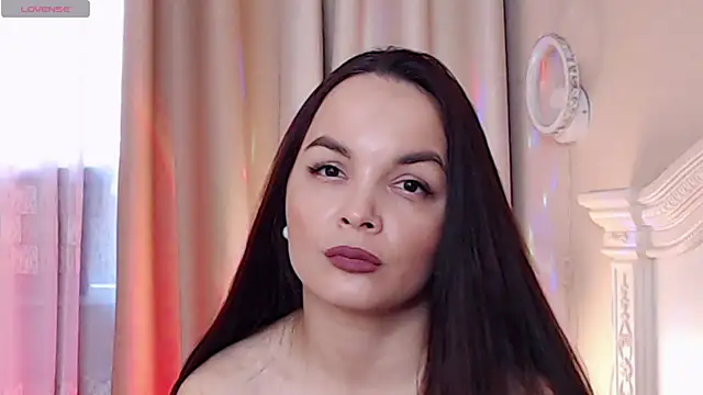 nude striptease Avylew