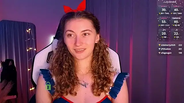 lady_curls webcam