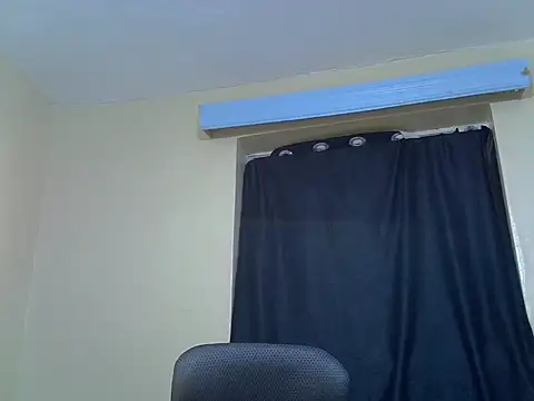 Horny-slut_ webcam
