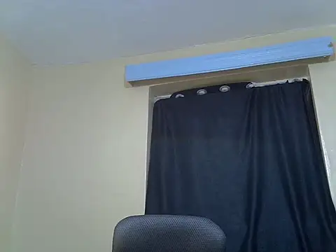 Horny-slut_ webcam