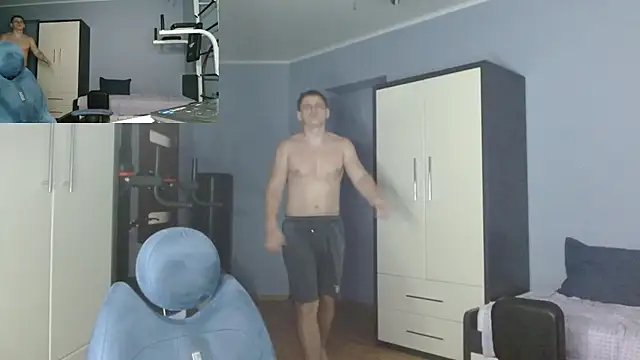 PoliglotJoe webcam