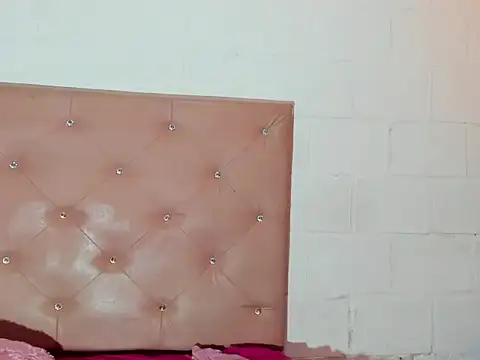 bella_monroe_18 webcam