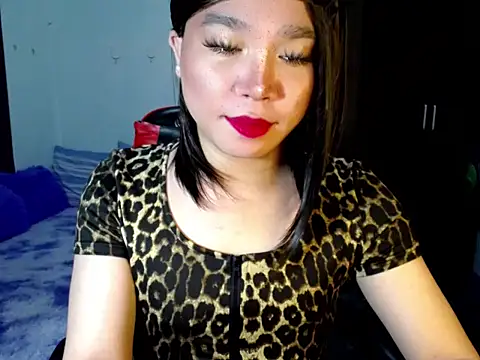 Urassiansweetcummer webcam