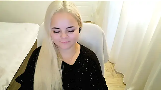 lovely-eyes webcam