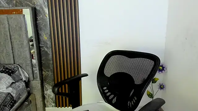nicol_jone1 webcam