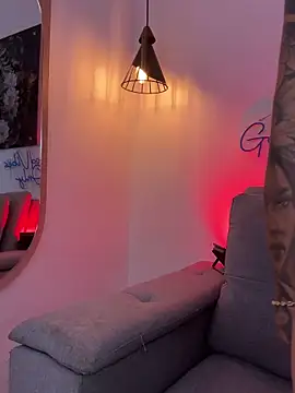 macarenaescobar27 - MacarenaEscobar27's free webcam - UK Sex Cams