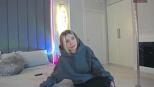 ValerieOhara webcam