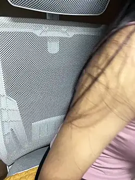 Mina048 webcam
