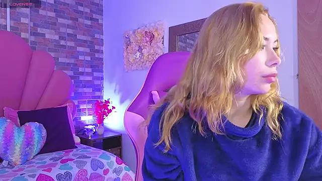 cherrydiamon - CherryDiamon's free webcam - UK Sex Cams