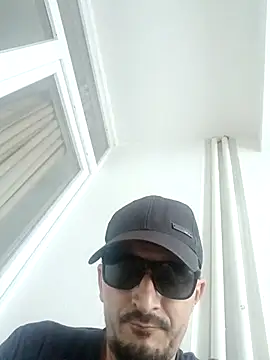 Adrian800009