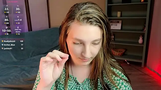 Mia_Myles