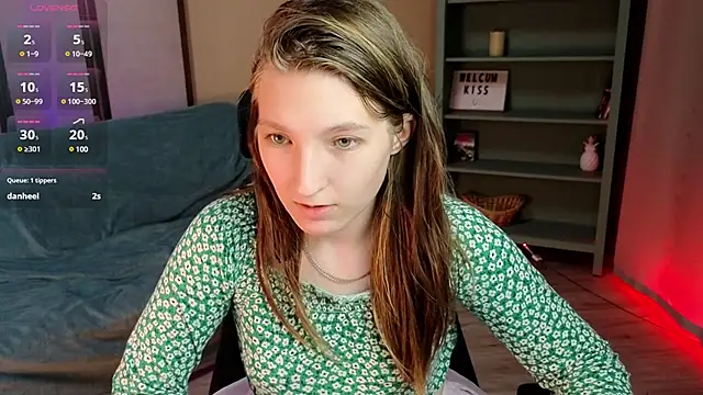 Mia_Myles