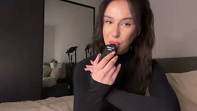 shy_Colette
