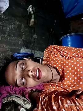 Pinki_thakur_1