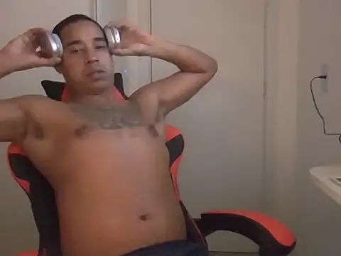 JUNINHOLEKE