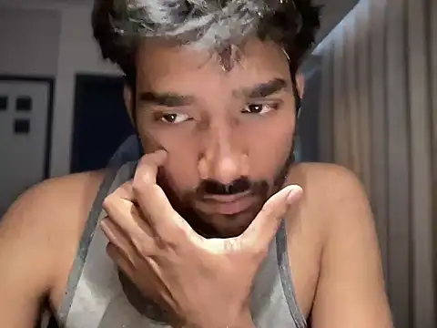 hornydesiiguy