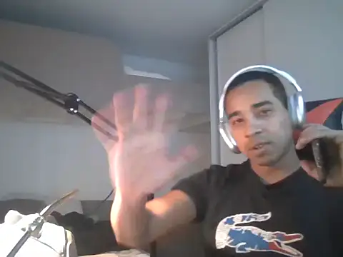 JUNINHOLEKE