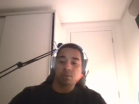 JUNINHOLEKE