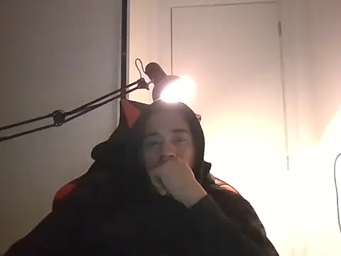 JUNINHOLEKE