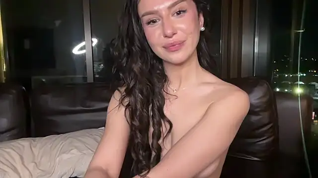 shy_Colette