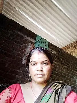 Bhavna_hot