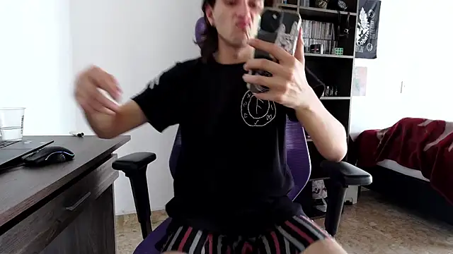 alex_connorr