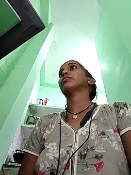 Hotty-Nidhi