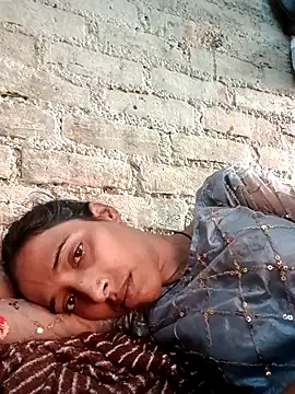 Pinki_thakur_1