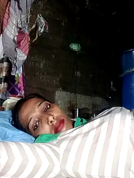 Pinki_thakur_1