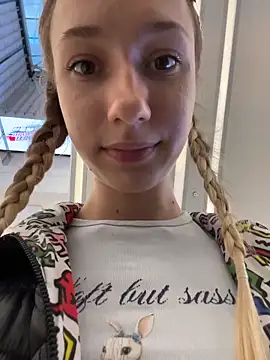 Lia__Love