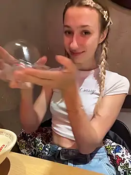 Lia__Love