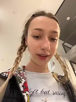 Lia__Love