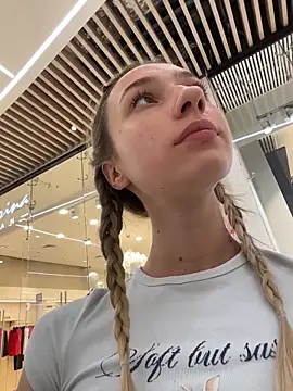 Lia__Love