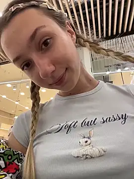 Lia__Love
