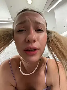 Lia__Love