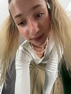 Lia__Love