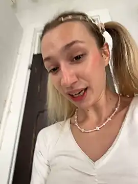 Lia__Love