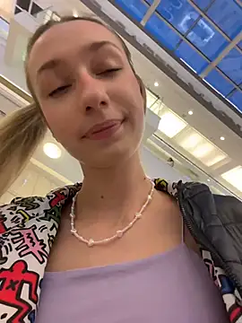 Lia__Love