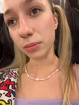 Lia__Love