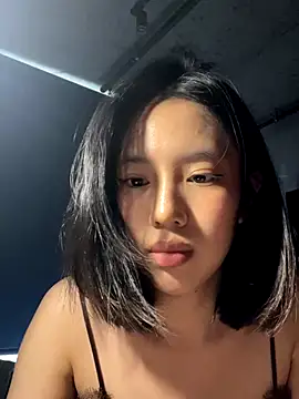 Asian_Lyyyy